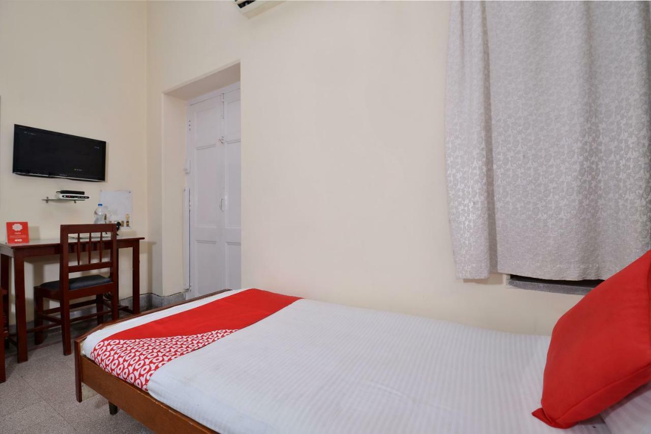 Oyo 10826 Sona Guest House Calcutta Buitenkant foto